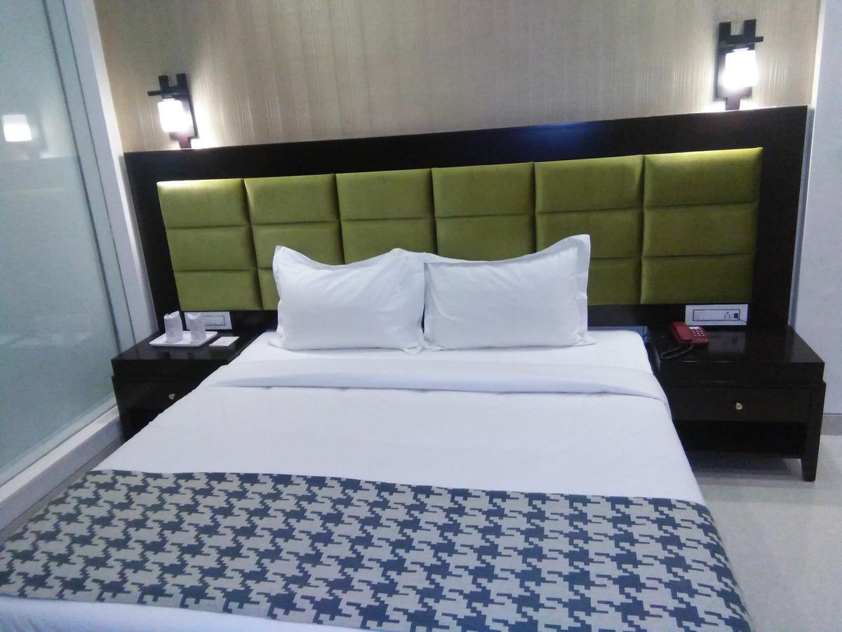 Silver Estate Resort Tikamgarh Luaran gambar