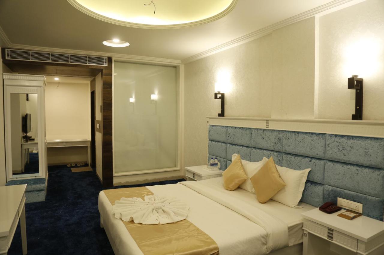 Silver Estate Resort Tikamgarh Luaran gambar