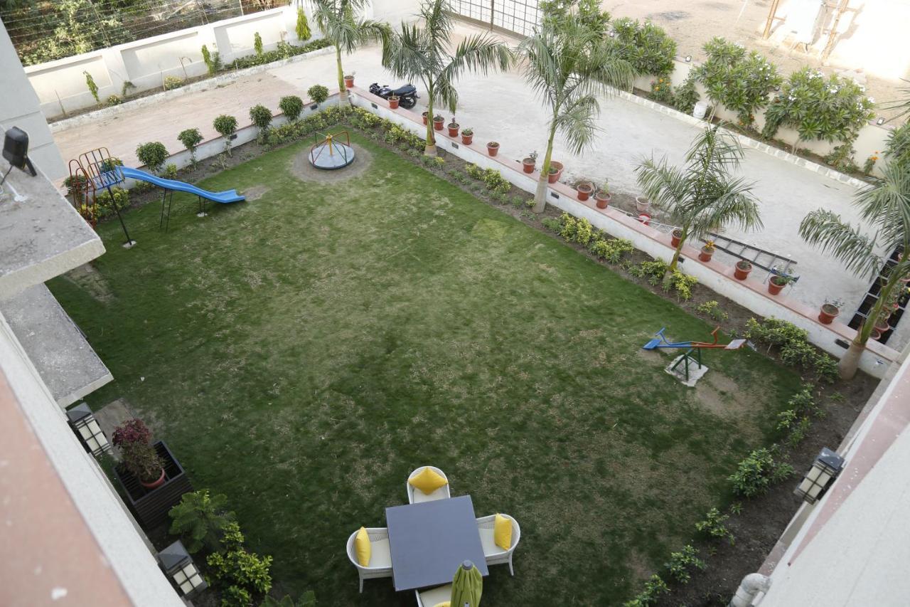 Silver Estate Resort Tikamgarh Luaran gambar